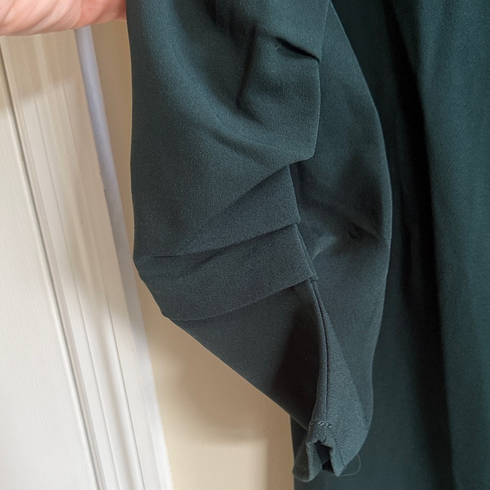 She + Sky Forest Green Long Sleeve Dress - Picture 4 of 8